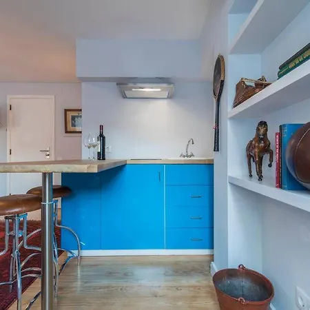 Tennis Apartment